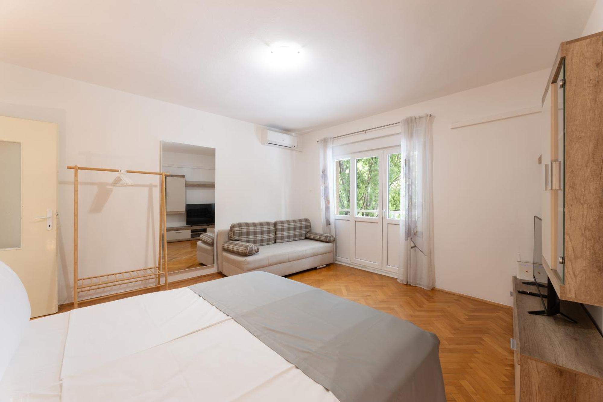 Apartment Central To Beach & Old Town Сплит Екстериор снимка